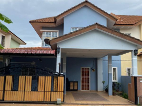 Rumah Tamu SURIA